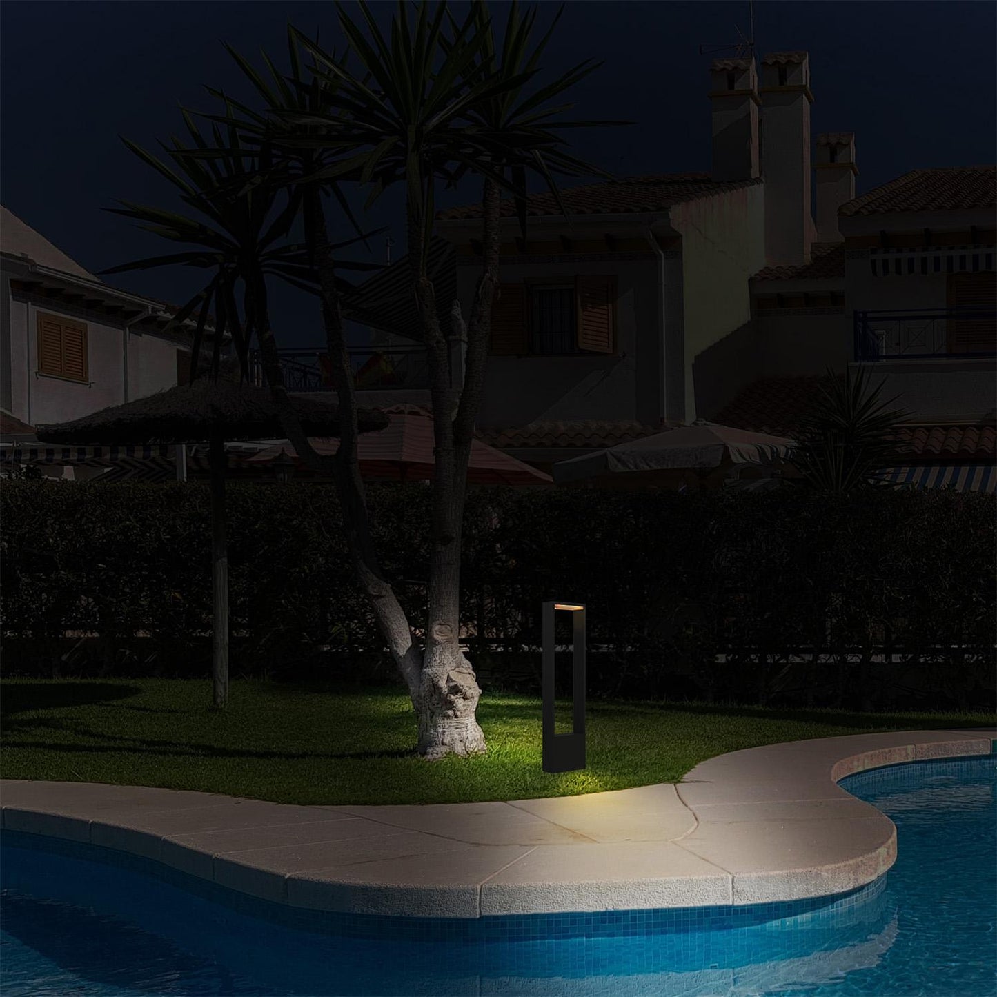Outdoor Bollard Lamp/Path Light