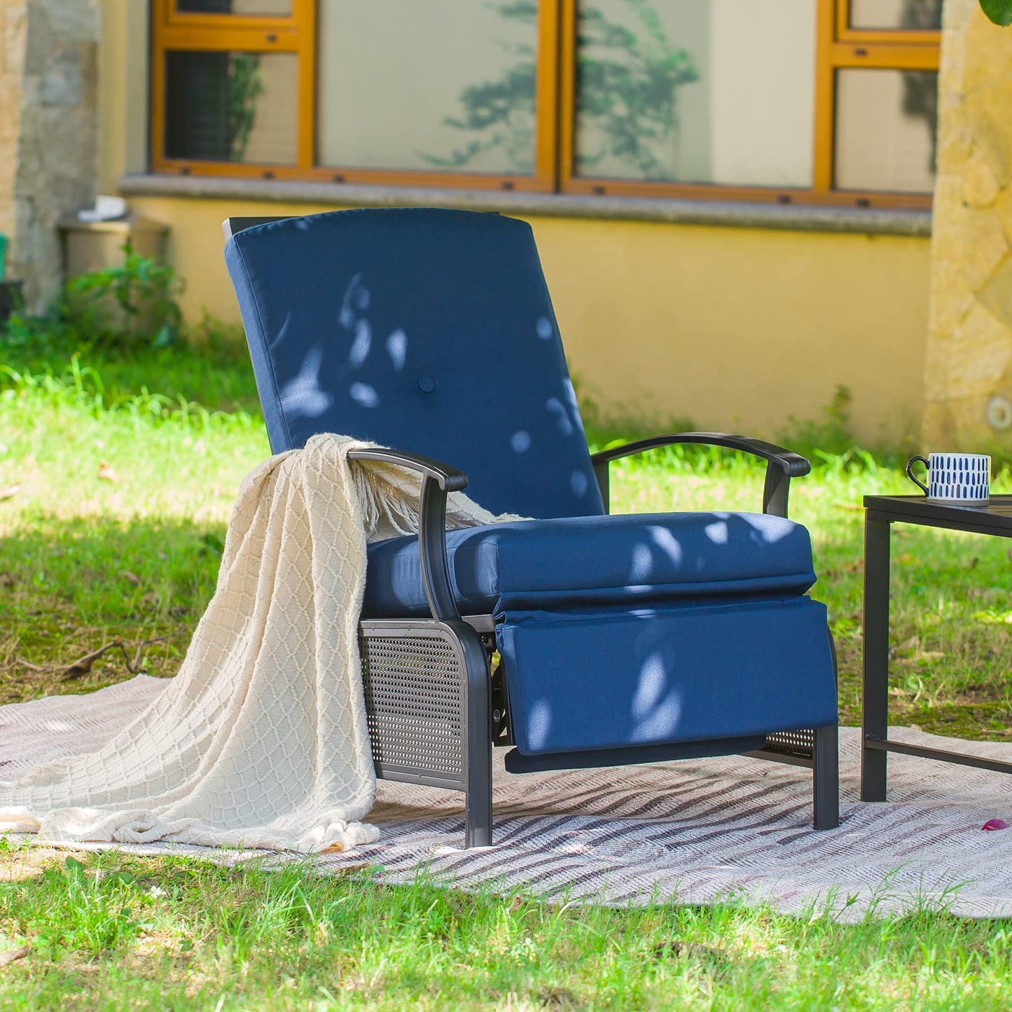 Domi Outdoor Living Adjustable Patio Recliner Chair Metal Outdoor Reclining Lounge Chair with Remova